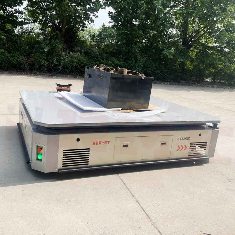 Tá tús á chur amárach le hobair.